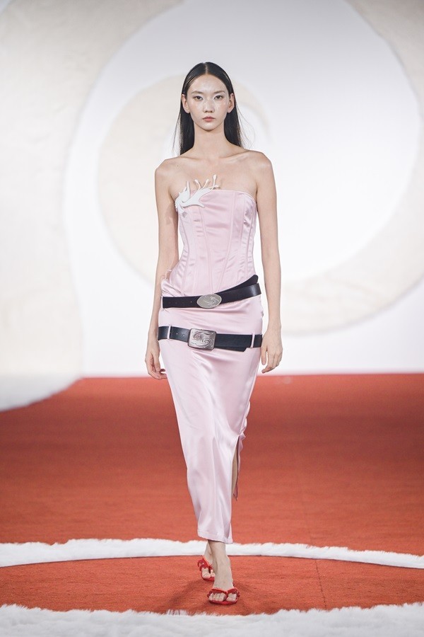 1760347401450475.jpg 5.jpg