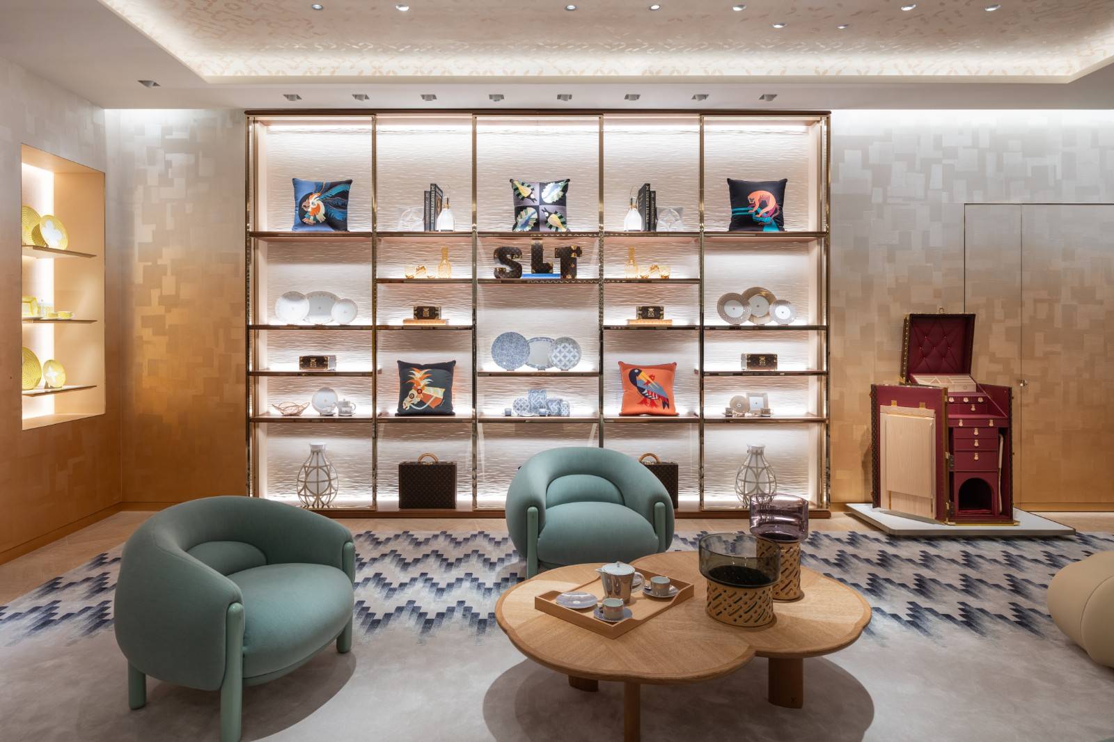 STORE EMPTY SPACE (2).jpg